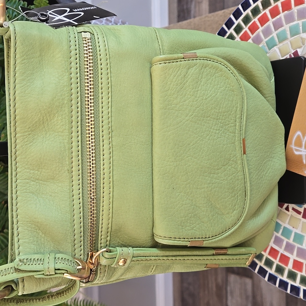 NWT B MAKOWSKY Leather Crossbody Bag - Picture 2 of 14